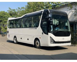 Xe 29 ghế ngồi 2025 Universe ex
